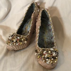 Irregular Choice Cream Spice Swirl Pump